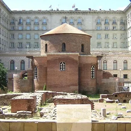 Center 5 * Sofia